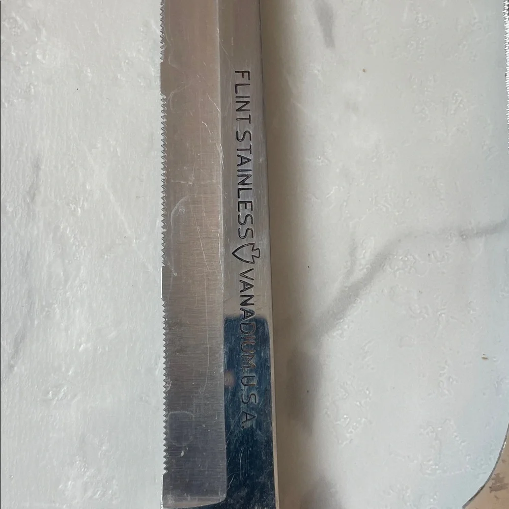 J.A. Henckels International Ever edge Fillet & Flint Stainless Vanadium Knives